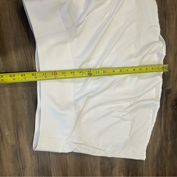 Puma White Athletic Skort with pockets - Picture 4 of 4